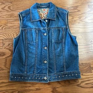 PRICE REDUCED Liz Claiborne Vest